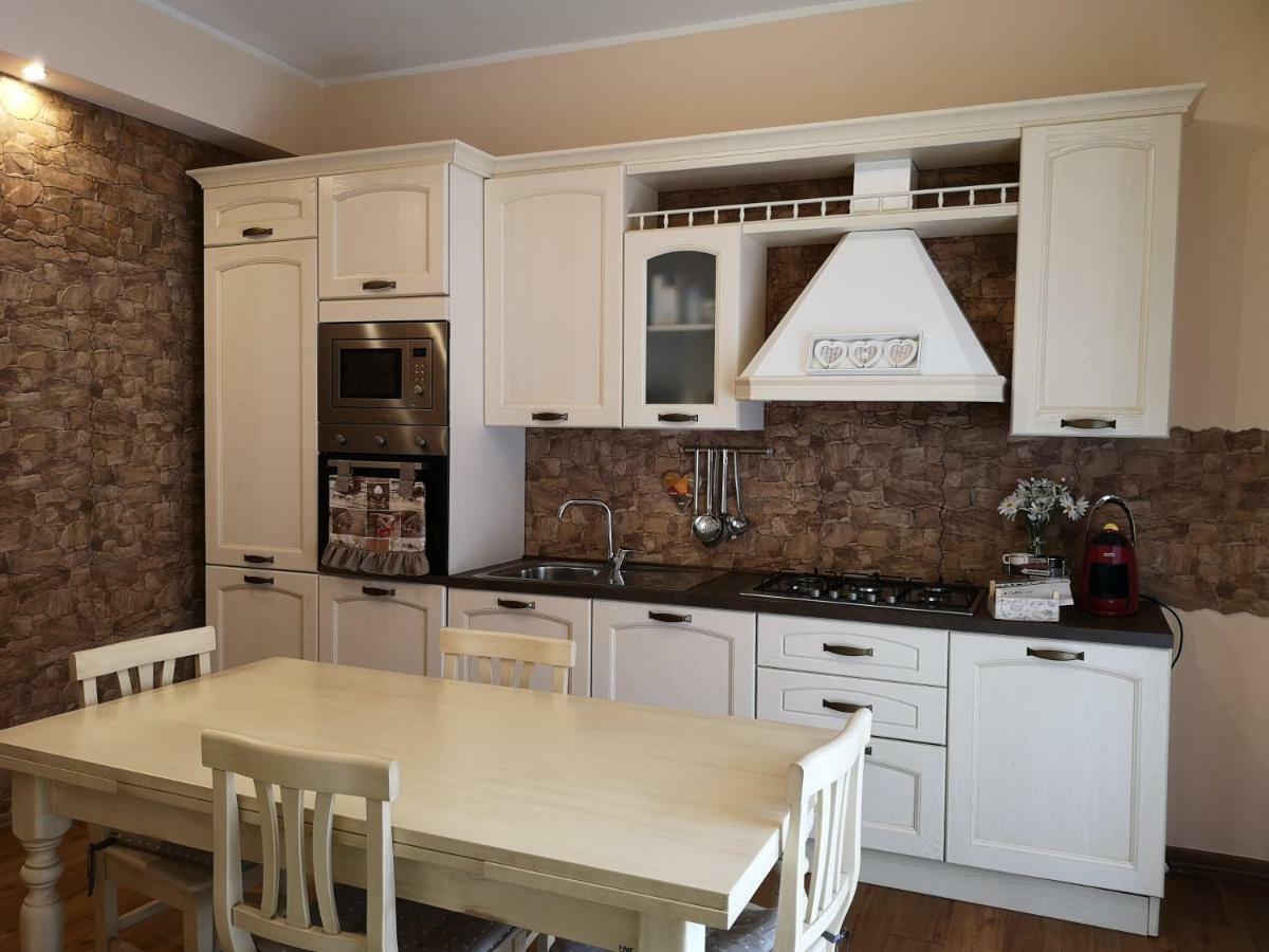 Ferienwohnung La Casa Della Sposa Trani Exterior foto