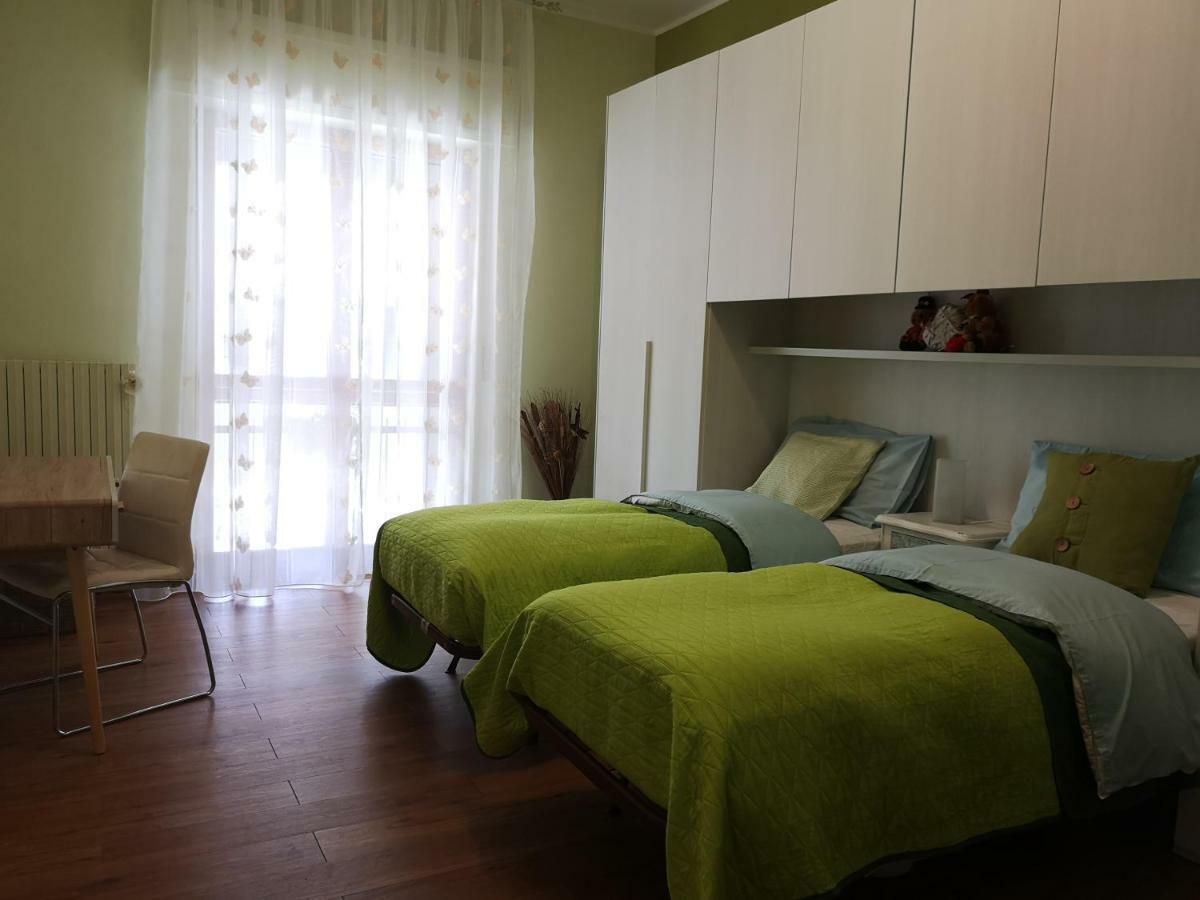 Ferienwohnung La Casa Della Sposa Trani Exterior foto